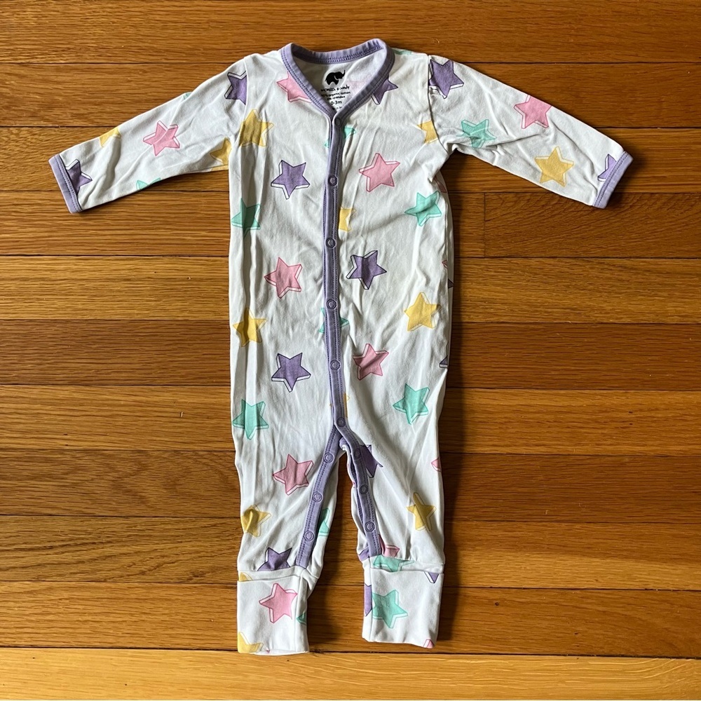 Monica + Andy Colorful Star Print Organic Cotton One Piece Pajamas Romper 0-3m
